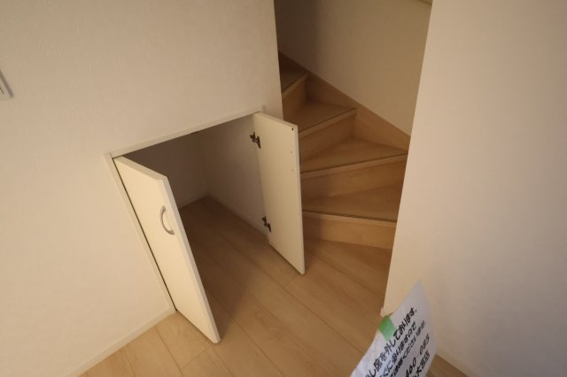 《仲介手数料無料》上尾市大字上尾下818-1新築一戸建てクレイドルガーデンの収納|撮影日 2025年9月1日 18:20 晴れ