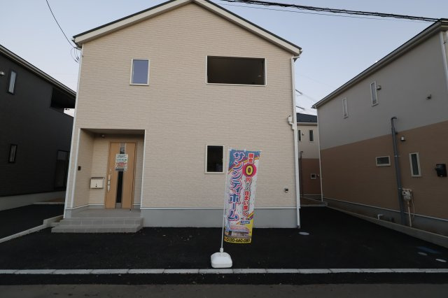 《仲介手数料無料》上尾市大字上尾下818-1新築一戸建てクレイドルガーデンの外観|撮影日 2025年9月1日 18:20 晴れ