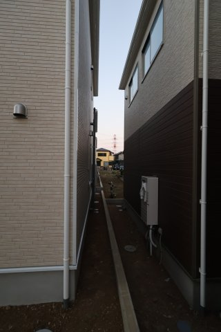 《仲介手数料無料》上尾市大字上尾下818-1新築一戸建てクレイドルガーデンの外観|撮影日 2025年9月1日 18:20 晴れ