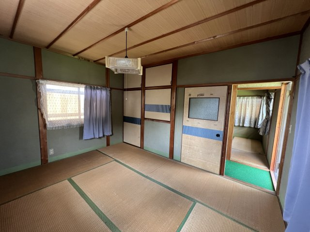 津山市一方　中古住宅　4DKの和室|２階6帖和室