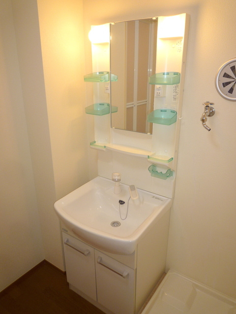 クレセントハウスの洗面所|★人気のシャンプードレッサー★