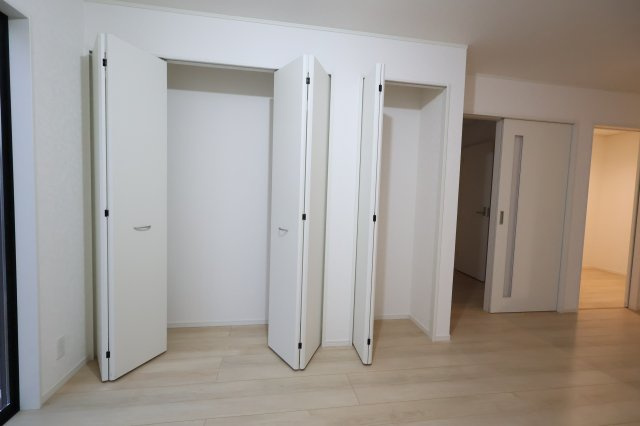 《仲介手数料無料》上尾市大字上尾下818-1(6号棟)新築一戸建てクレイドルガーデンの収納|撮影日 2025年9月1日 18:20 晴れ