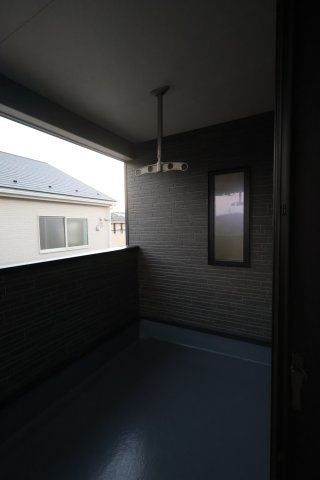 《仲介手数料無料》上尾市大字上尾下818-1新築一戸建てクレイドルガーデンのバルコニー|撮影日 2025年9月1日 18:20 晴れ