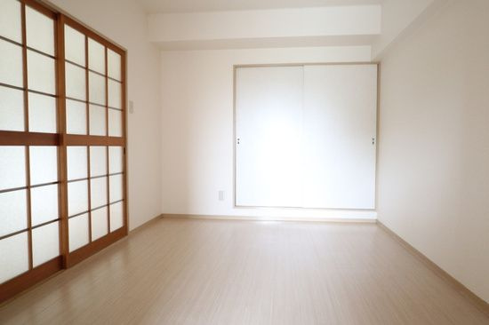 ハーバーグランドハイツ杉浦の洋室|ゆったりした洋室です