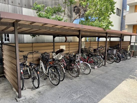 ハーバーグランドハイツ杉浦のその他共用部分|駐輪場です