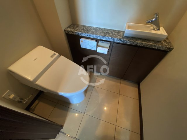 グランフロント大阪オーナーズタワー　扇町小学校区のトイレ|グランフロント大阪オーナーズタワー　温水洗浄便座