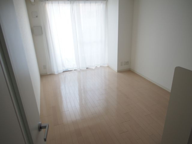 ルネ日本橋アネーロの寝室