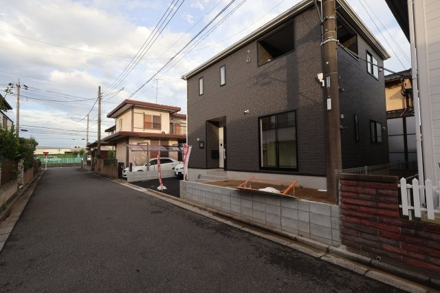 【外観】 | 《仲介手数料無料》岩槻区大字表慈恩寺1420-53(全1戸)新築一戸建てクレイドルガーデン | 撮影日 2025年9月18日 16:40 晴れ