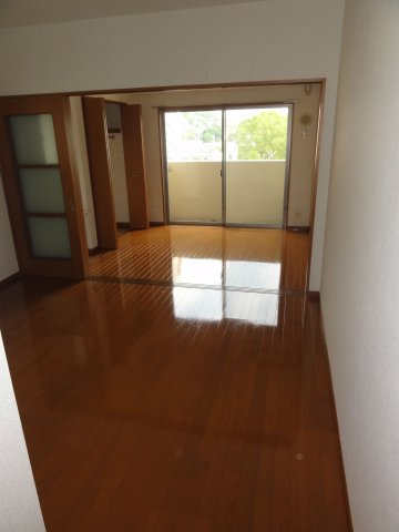 アリッサム六本松の居間・リビング