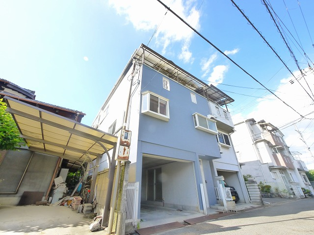 天理市ガレージHOUSE