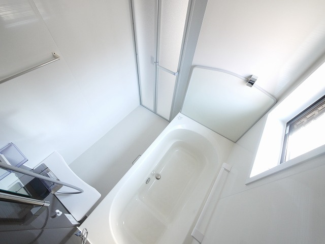 三宅町屏風戸建ての浴室|日々の疲れを癒すお風呂付です