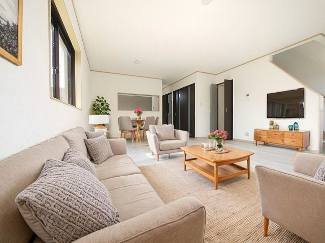 三宅町屏風戸建て