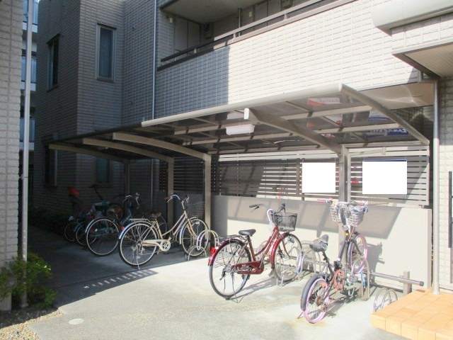 エクレールＢ棟のその他共用部分|★自転車駐輪場★