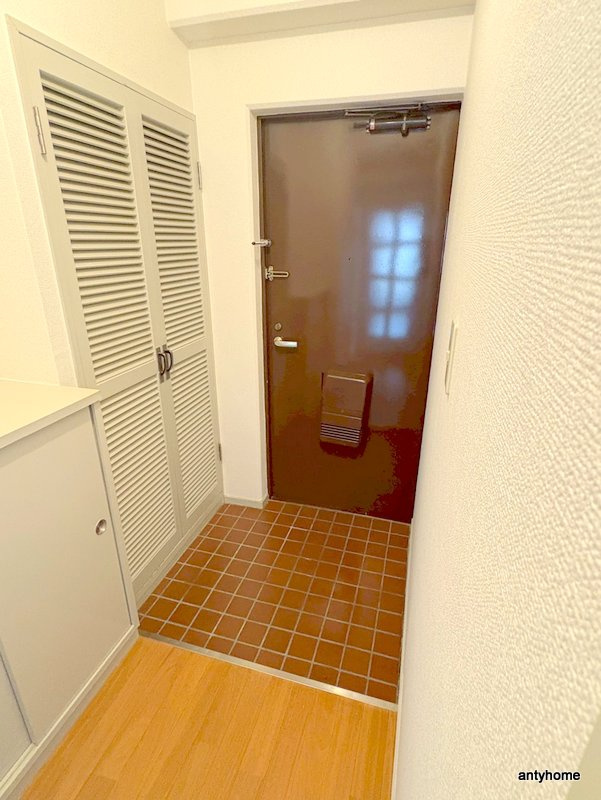 ヒルブリッジヒルⅠ　仲介手数料無料の玄関