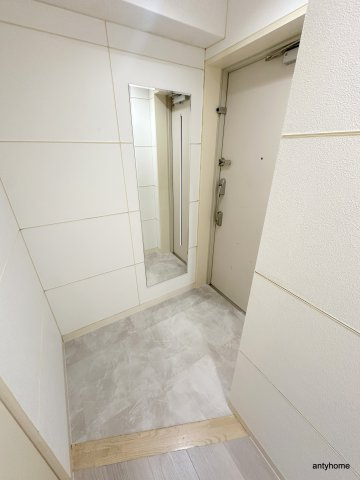 CITY SPIRE難波プレミア　仲介手数料無料の玄関
