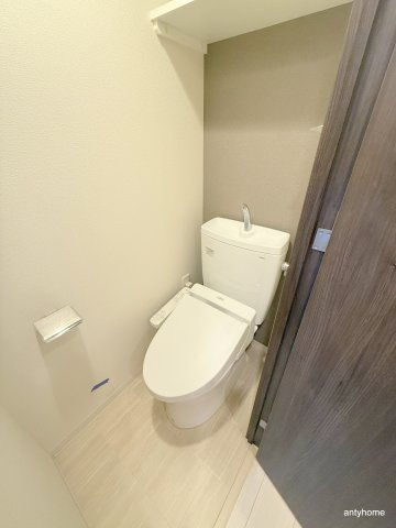 プレサンス新町ウィズ ジョイ 仲介手数料無料のトイレ