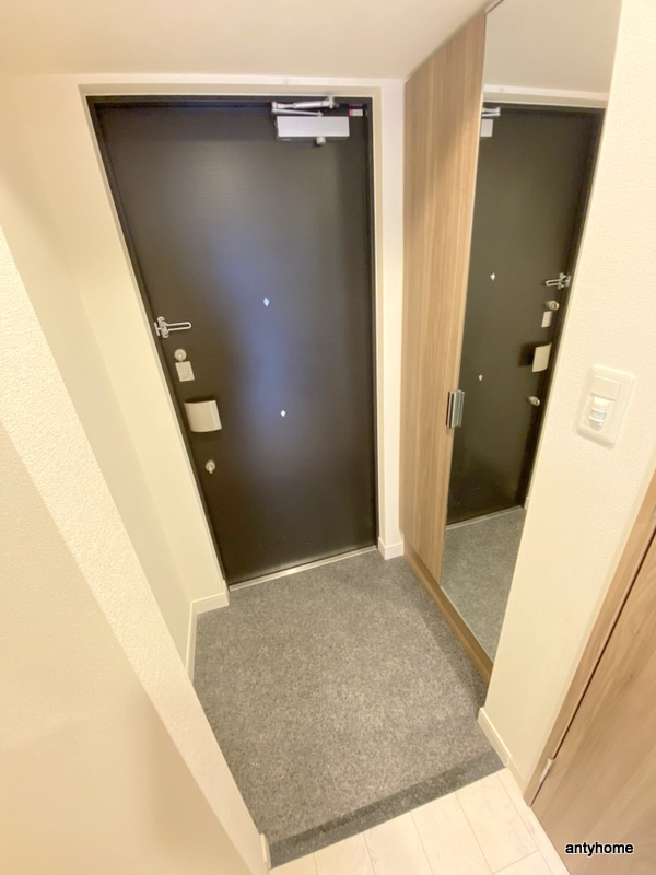 プレサンス堺筋本町駅前シェル　仲介手数料無料の玄関