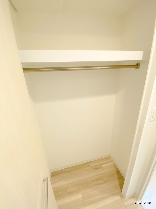 プレサンス堺筋本町駅前シェル　仲介手数料無料の収納