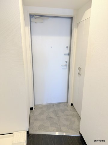 City Lux Namba　仲介手数料無料の玄関