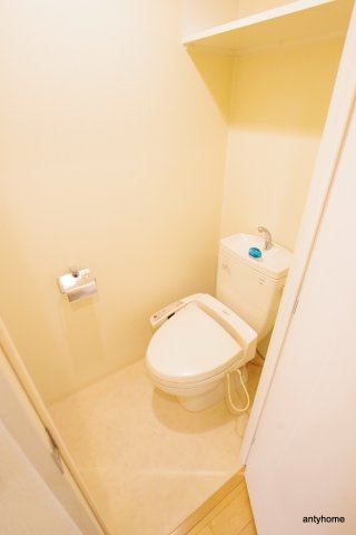 セレッソコート新大阪　仲介手数料無料のトイレ