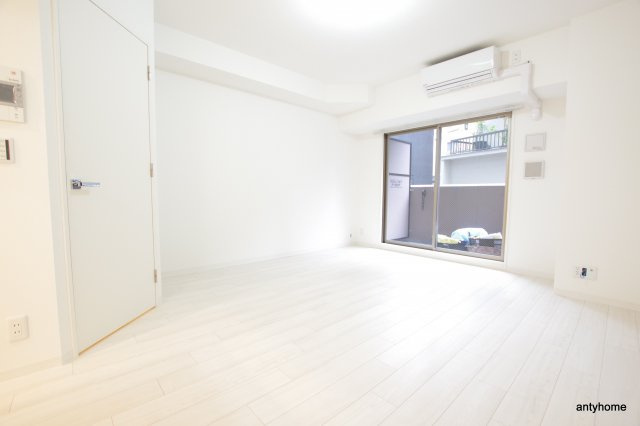 La Douceur梅田West　仲介手数料無料の洋室