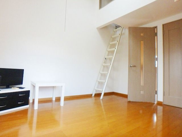 ファミール吉塚の居間・リビング