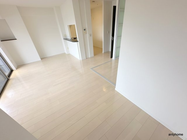 グランルージュ谷町六丁目　仲介手数料無料の居間・リビング