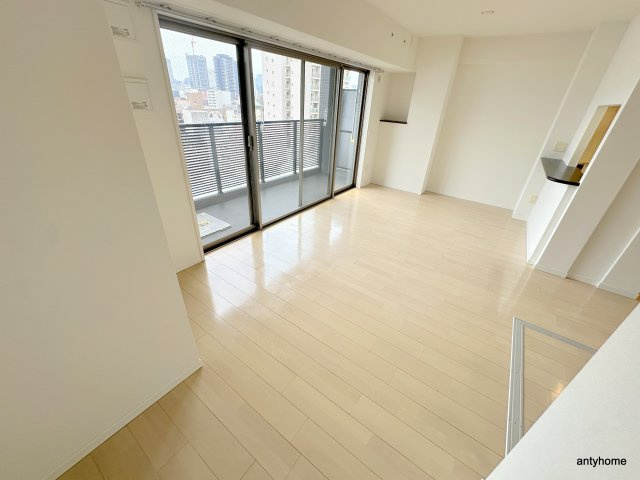 グランルージュ谷町六丁目　仲介手数料無料の居間・リビング