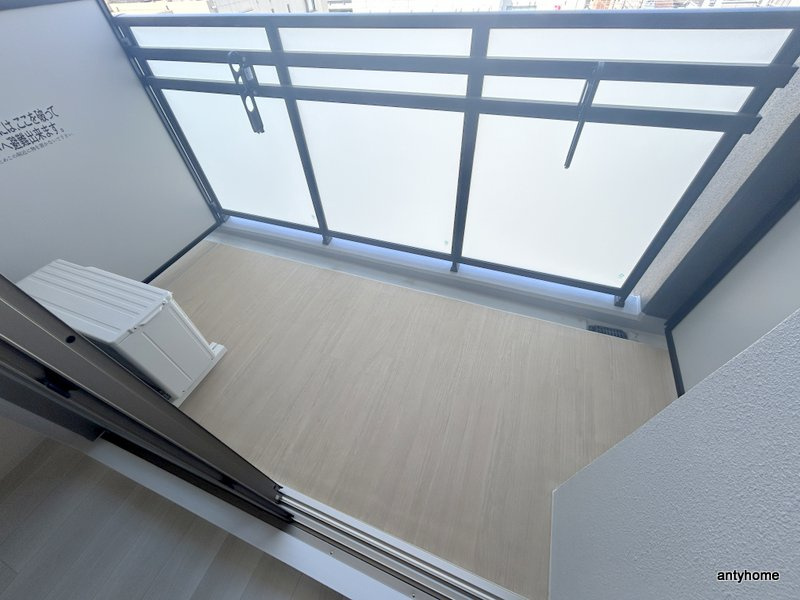 エスリードザグラン大阪ノース　仲介手数料無料のバルコニー