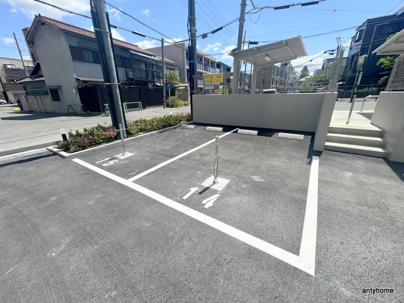 エスリードザグラン大阪ノース　仲介手数料無料の駐車場