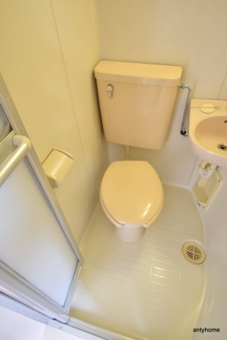 ベルべデーレ　仲介手数料無料のトイレ