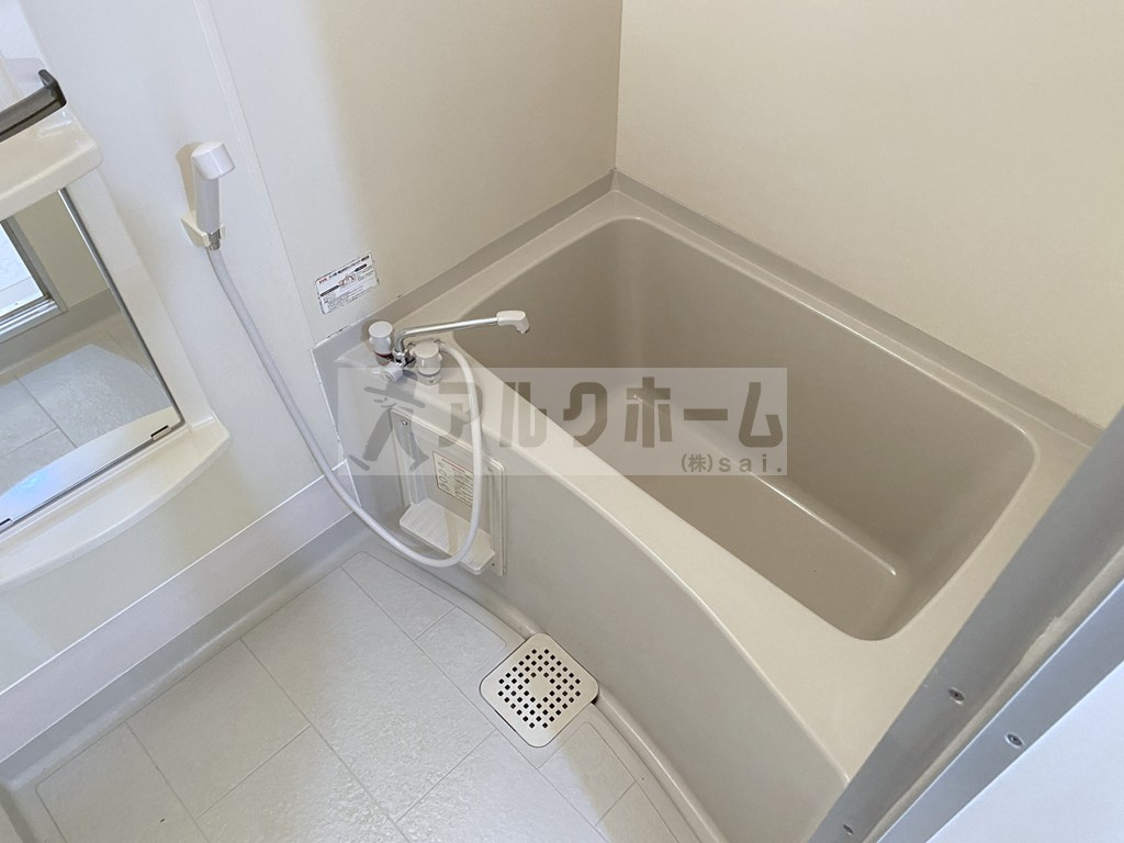 ニューリバーサイド八尾南D棟の浴室