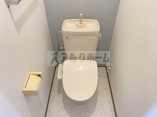 ニューリバーサイド八尾南D棟のトイレ