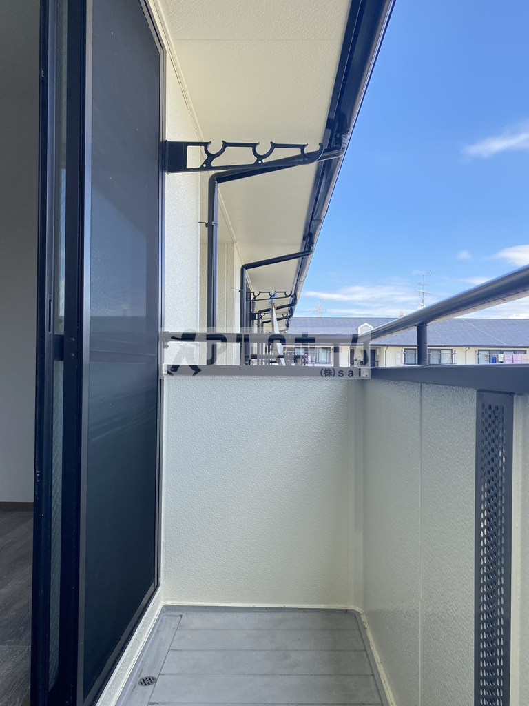 ニューリバーサイド八尾南D棟のバルコニー