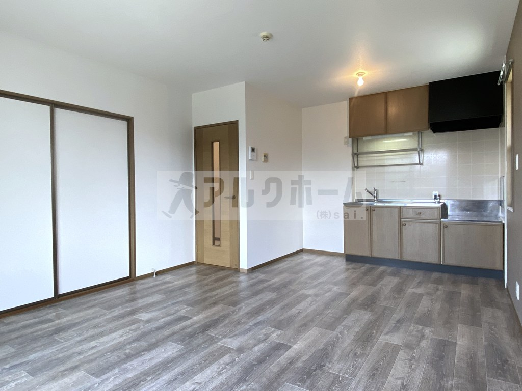 ニューリバーサイド八尾南D棟の居間・リビング