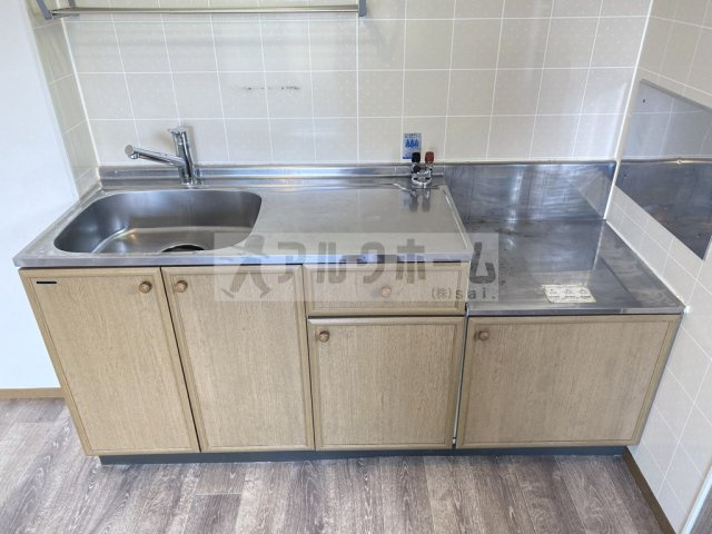 ニューリバーサイド八尾南D棟のキッチン
