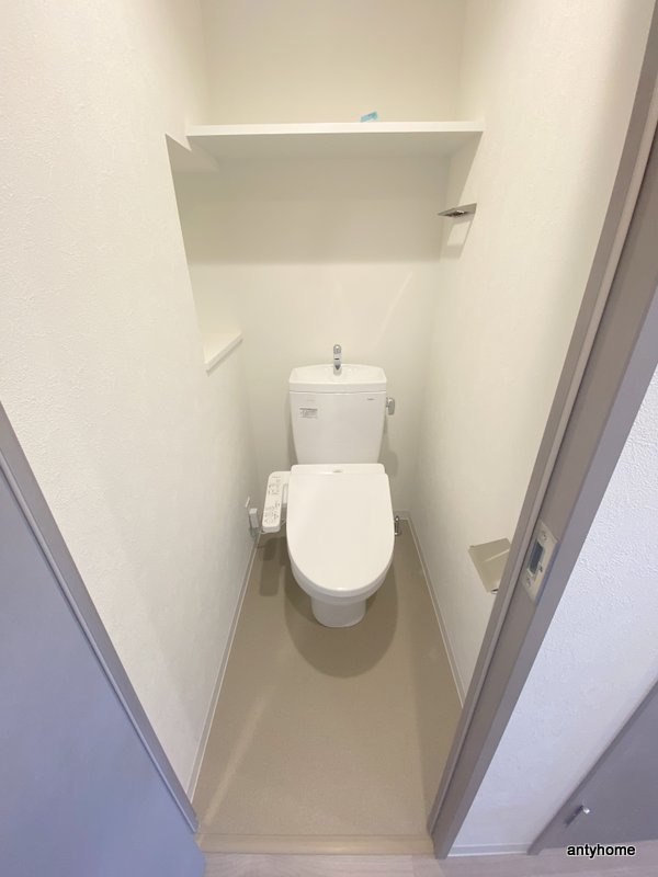 プレサンスOSAKA東成中本ハ―ヴィル　仲介手数料無料のトイレ