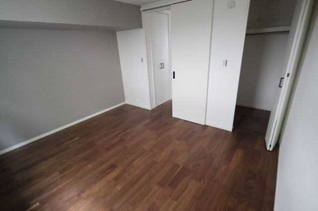 【洋室】 | 《仲介手数料無料》南区辻４丁目21-4(No.2)新築一戸建てメルディア | 撮影日 2025年10月10日 16:00 曇り