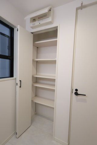 【収納】 | 《仲介手数料無料》南区辻４丁目21-4(No.2)新築一戸建てメルディア | 撮影日 2025年10月10日 16:00 曇り