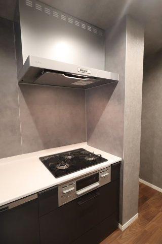 【キッチン】 | 《仲介手数料無料》南区辻４丁目21-4(No.2)新築一戸建てメルディア | 撮影日 2025年10月10日 16:00 曇り