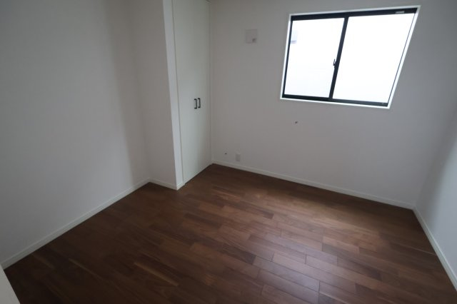 【洋室】 | 《仲介手数料無料》南区辻４丁目21-4(No.2)新築一戸建てメルディア | 撮影日 2025年10月10日 16:00 曇り