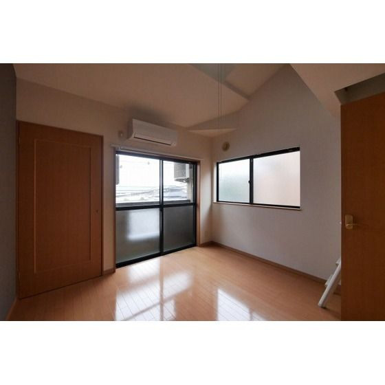 K&Y井尻弐番館の居間・リビング