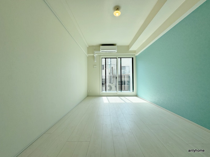 THE MUSIC COURT  仲介手数料無料の居間・リビング