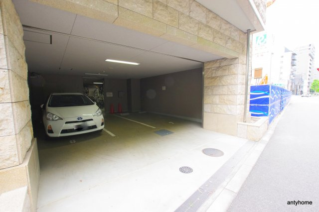 エスレジデンス福島ラグゼ　仲介手数料無料の駐車場