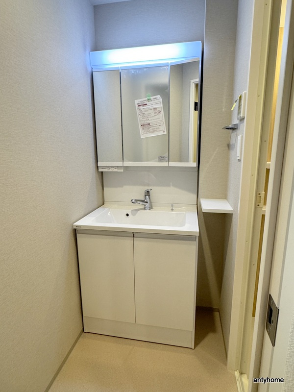 THE MUSIC COURT  仲介手数料無料の洗面所