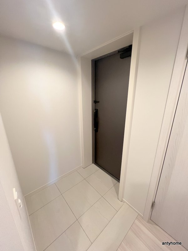 グランドメゾン谷町4丁目　仲介手数料無料の玄関