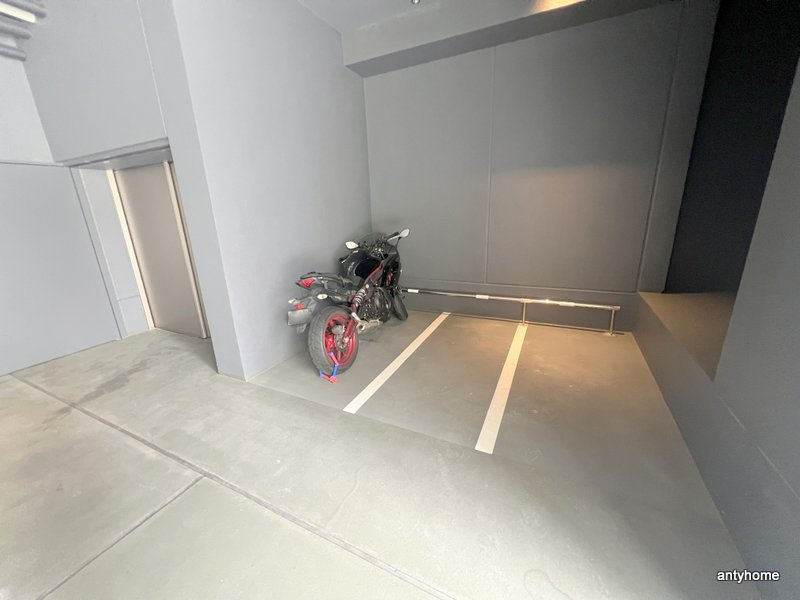 グランドメゾン谷町4丁目　仲介手数料無料の駐車場