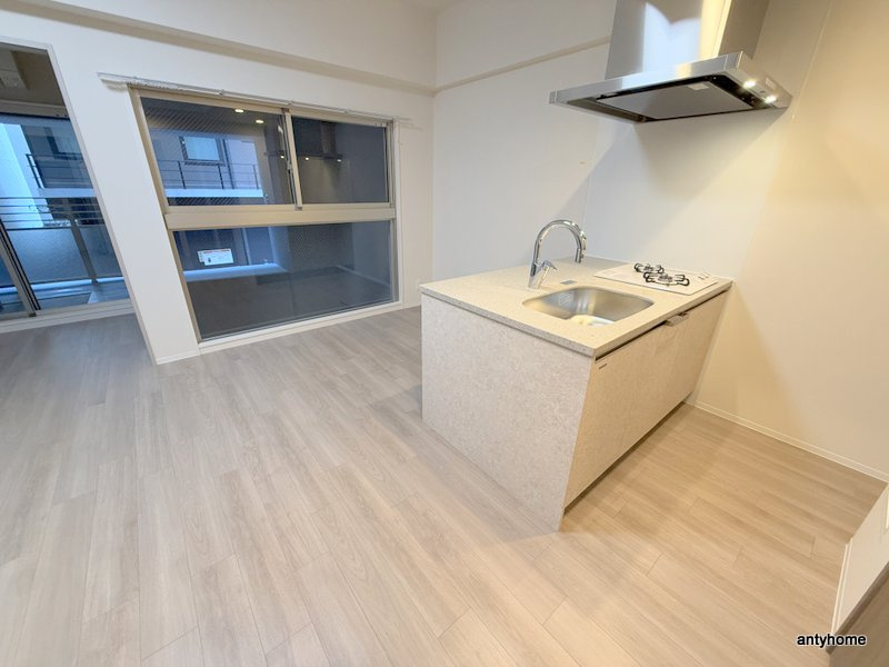 エスリードレジデンス大阪谷町ザマークス　仲介手数料無料の居間・リビング