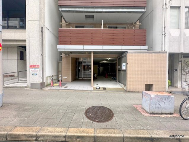 フレンシアノイエ内本町　仲介手数料無料のエントランス
