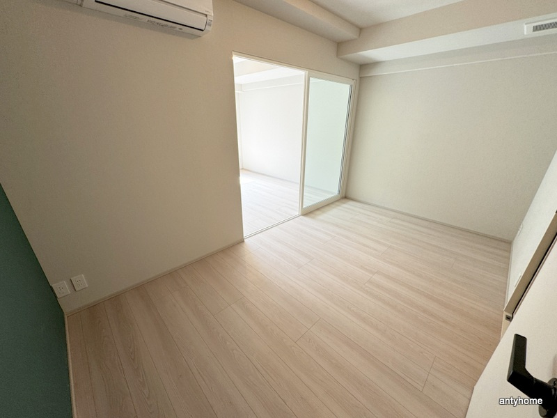 THE MUSIC COURT  仲介手数料無料の居間・リビング